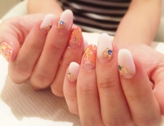 ����q�͑��z�̒��ɂ���