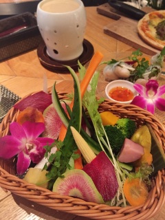 ���V����